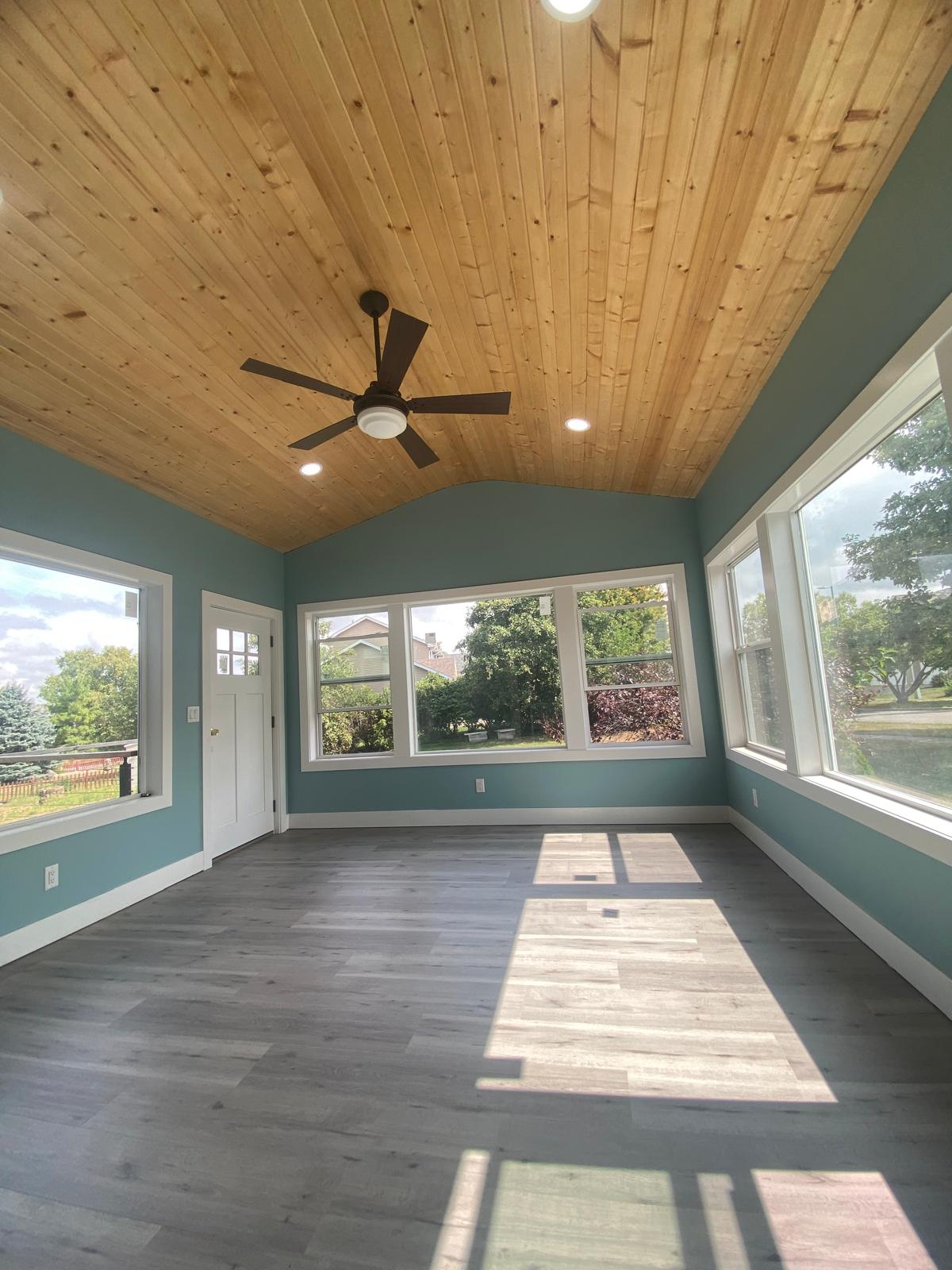 Sunroom Winterset